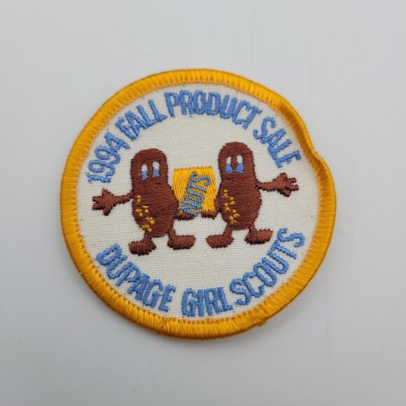 Girl Scout Badge Vintage Patch Brownie 90s Retro Troop 1994 Du Page Nuts Product - Picture 4 of 4